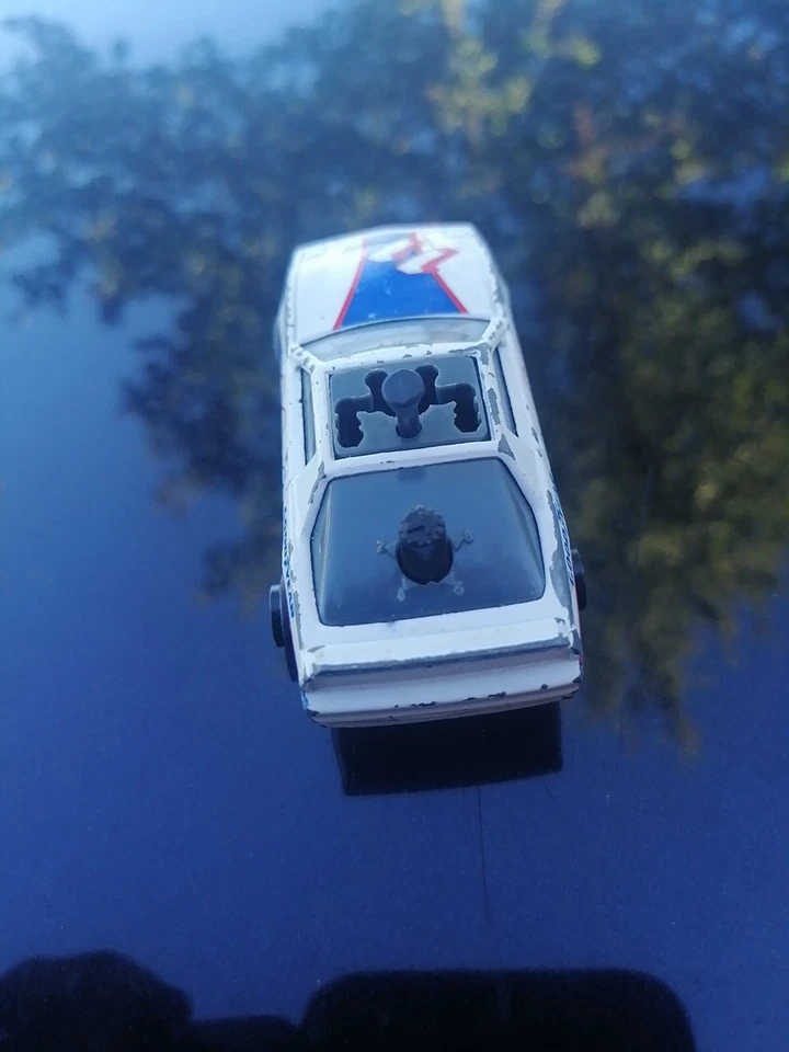 MATCHBOX TRICKSHIFTERS 1984 Pontiac N. 11 AUTO DA CORSA DIE CAST - Immagine 4 di 4