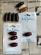 11 Vtg Lady Fashion Buttons Plastic Toggle Shank Red, Brown (Metal) Pink
