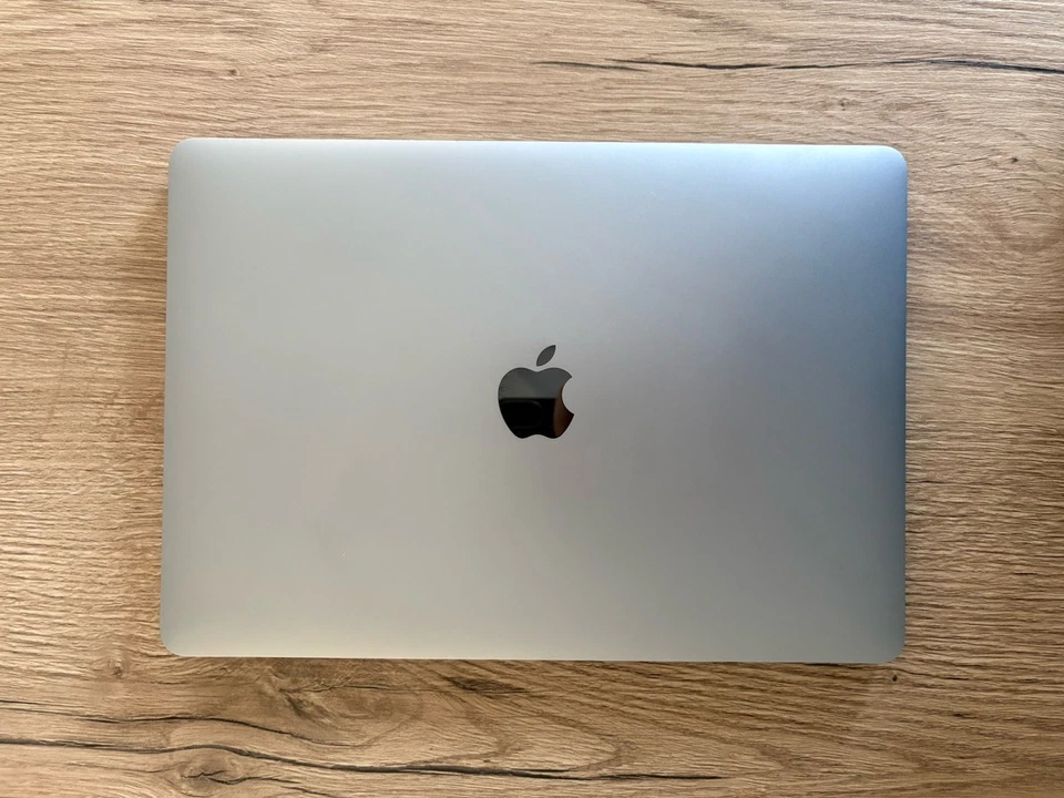 Apple MacBook Pro 13 Zoll 2016 TouchBar i5 2.9 GHz 8 GB RAM 256 GB - Bild 2 von 4