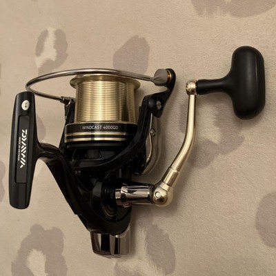 Daiwa 17 Windcast 4000QD Spinning Reel Used Clean Condition Daiwa 17 Windcast 4000QD Spinning Reel Used Clean Condition