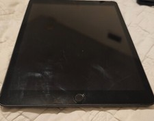 Apple iPad MW742 7th Gen 10.2in 32GB Wi-Fi SCREEN DOES NOT TURN ON 