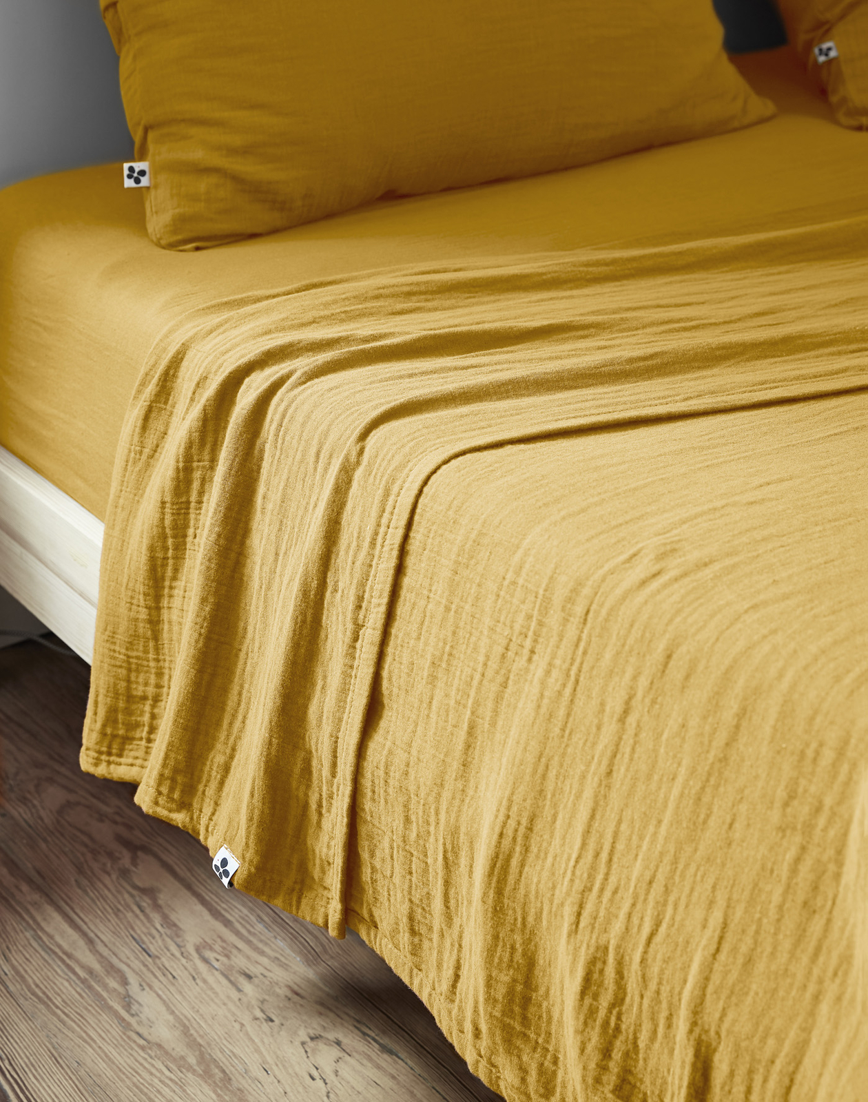 Drap plat Gaïa Safran en gaze de coton premium 240x300 cm d'une douceur absolue
