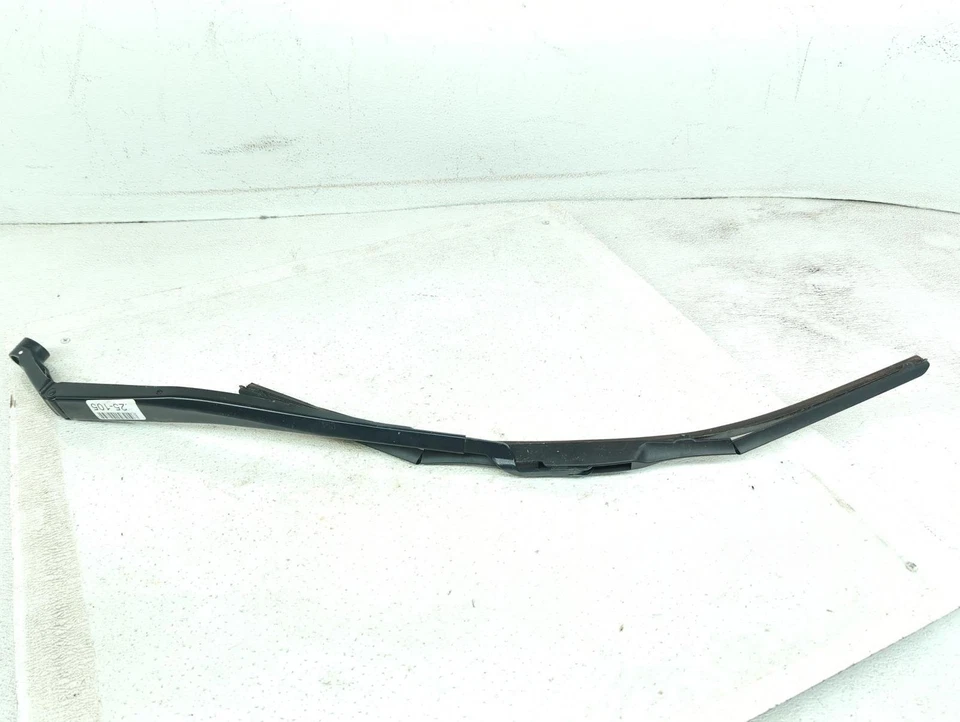 Brazo limpiaparabrisas conductor izquierdo Lexus Rx350 2010-2015 85221-48150 Foto 4 de 4