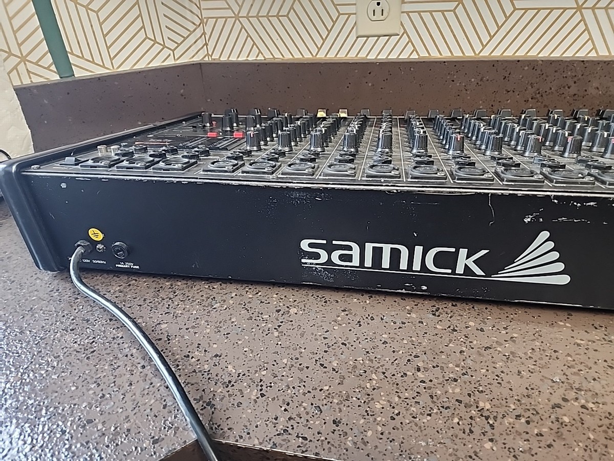 Samick SM-1600 mixing Console/ Unknown Condition. Sold As Is | eBay