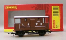 Hornby R6911A LSWR 20T Brake Van No.5359 Brown boxed OO (z)