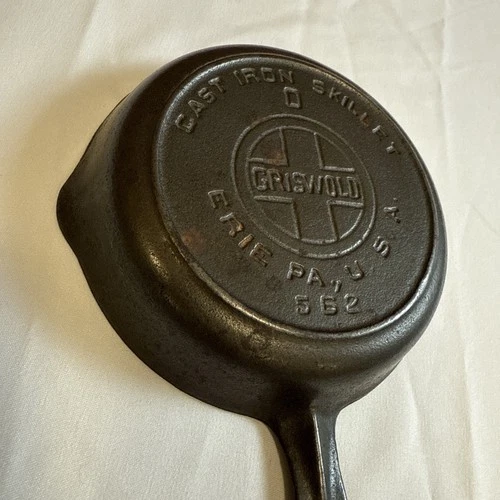 Authentic Griswold #0 Cast Iron Skillet – 562 –  Large Block Logo with Heat Ring