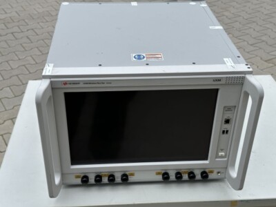 Keysight Agilent E7515A UXM Wireless Test Set + Options