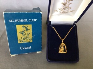 Authentic Hummel “Honey Pot Pendant” 1 1/8” Miniature 24” chain 18kt gold plated REDUCED