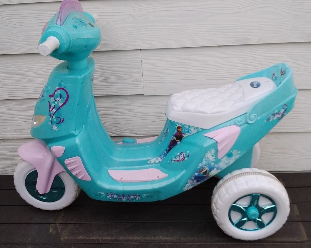 Disney Frozen Kids Scooter Ride On Music Light Up Kids 3 Wheel WORKS GREAT