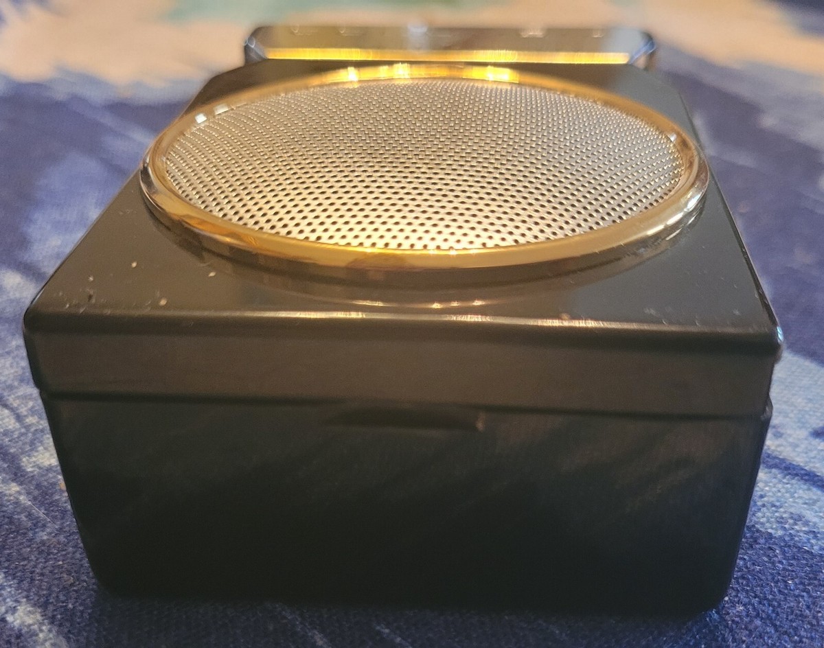 Vintage 1960 Columbia 600BX 6 Transistor Radio w/Carrying Vintage 1960 Columbia 600BX 6 Transistor Radio w/Carrying