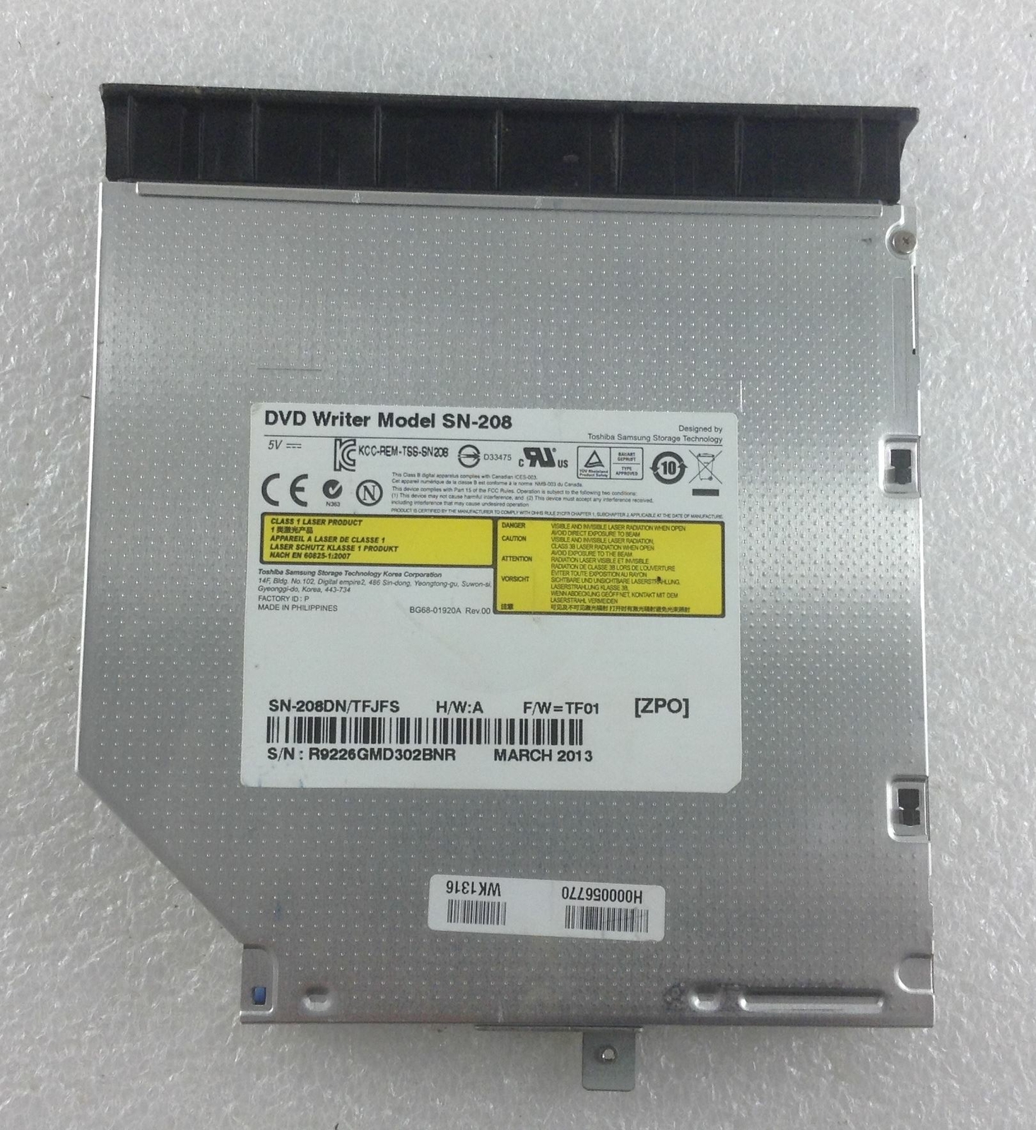 Toshiba Satellite C850 1NU DVD RW CD drive writer Burner Player Rom SN