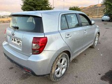 Porte avant et accessoires Toyota URBAN CRUISER