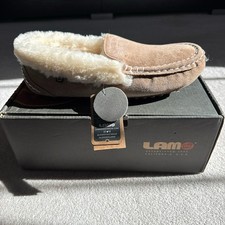 Lamo women s size 10 slippers fluffy chestnut moccasin new