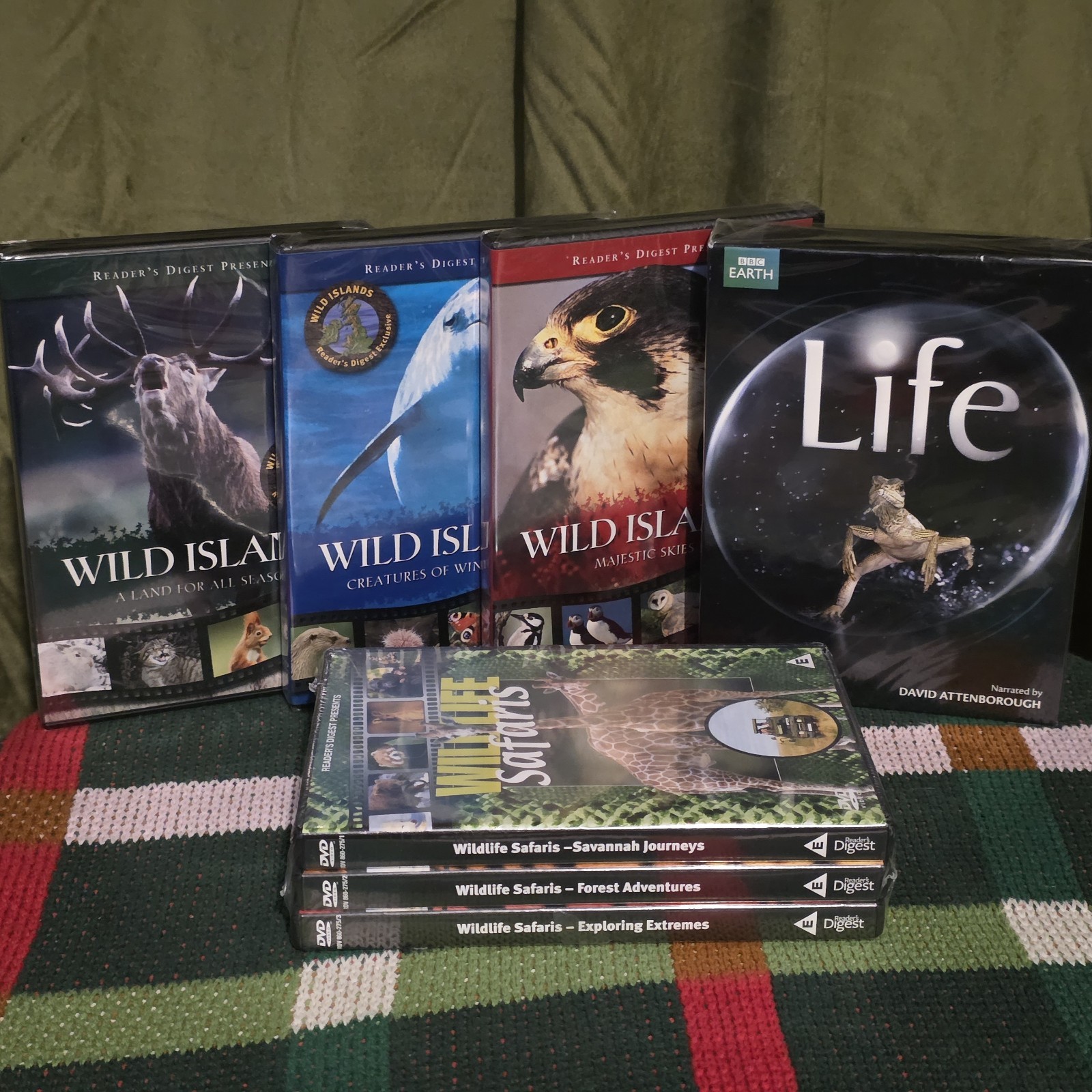 Life [DVD] - Image 6