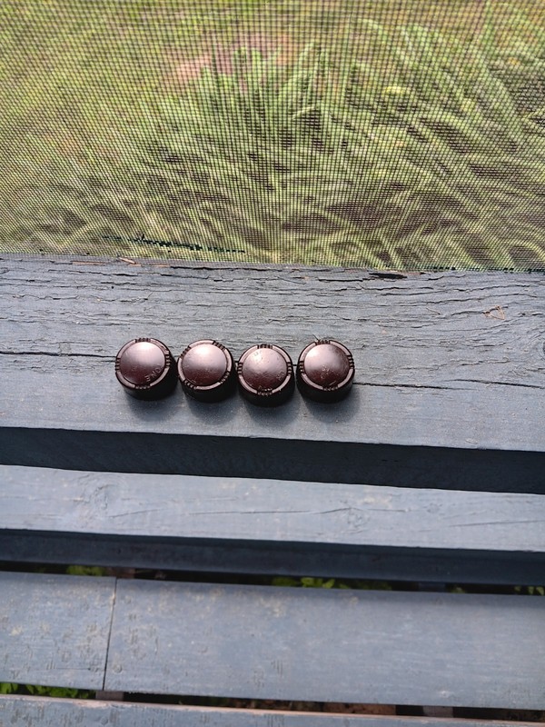 EH Scott Truetone knobs