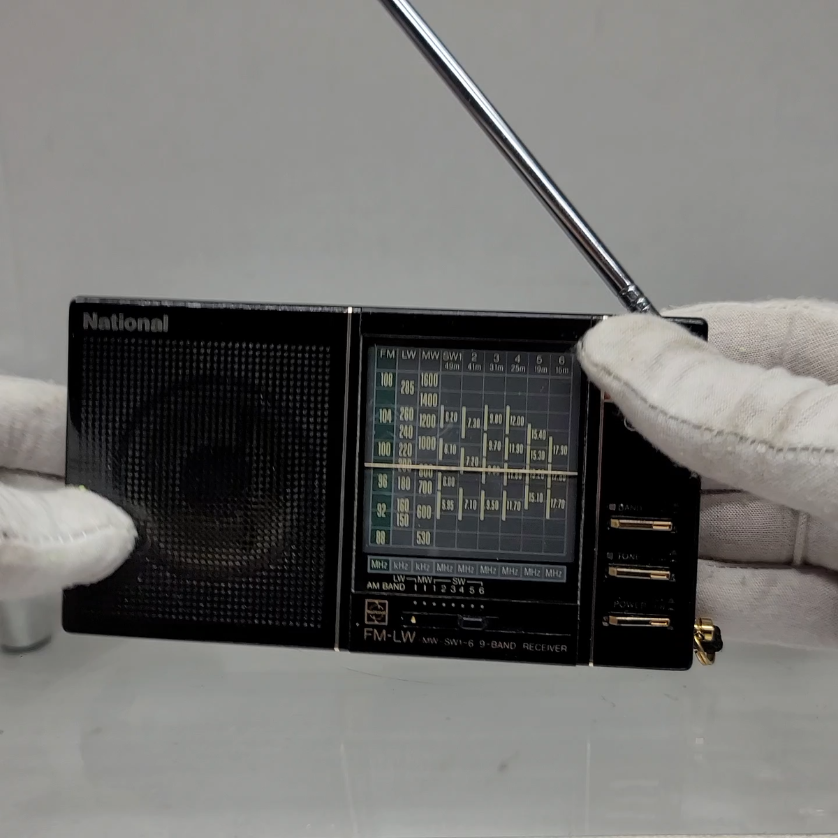 National Panasonic RF-9L Multi-Band Radio FM LW MW SW1 Tested