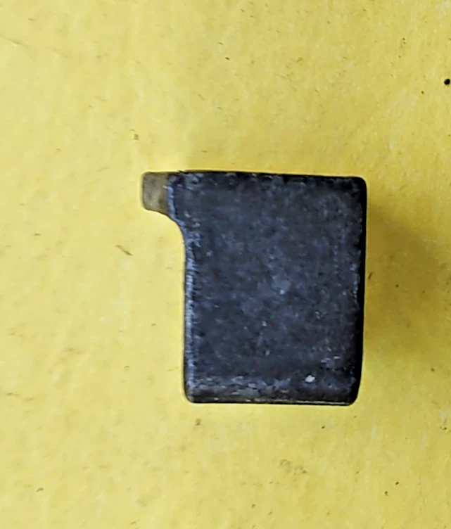 SOPORTE DE RETENCIÓN CARCASA VELOCÍMETRO FIAT 600 600D Foto 3 de 3