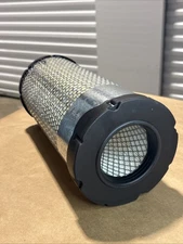 Genuine John Deere AT542142 Air Filter thumbnail 4