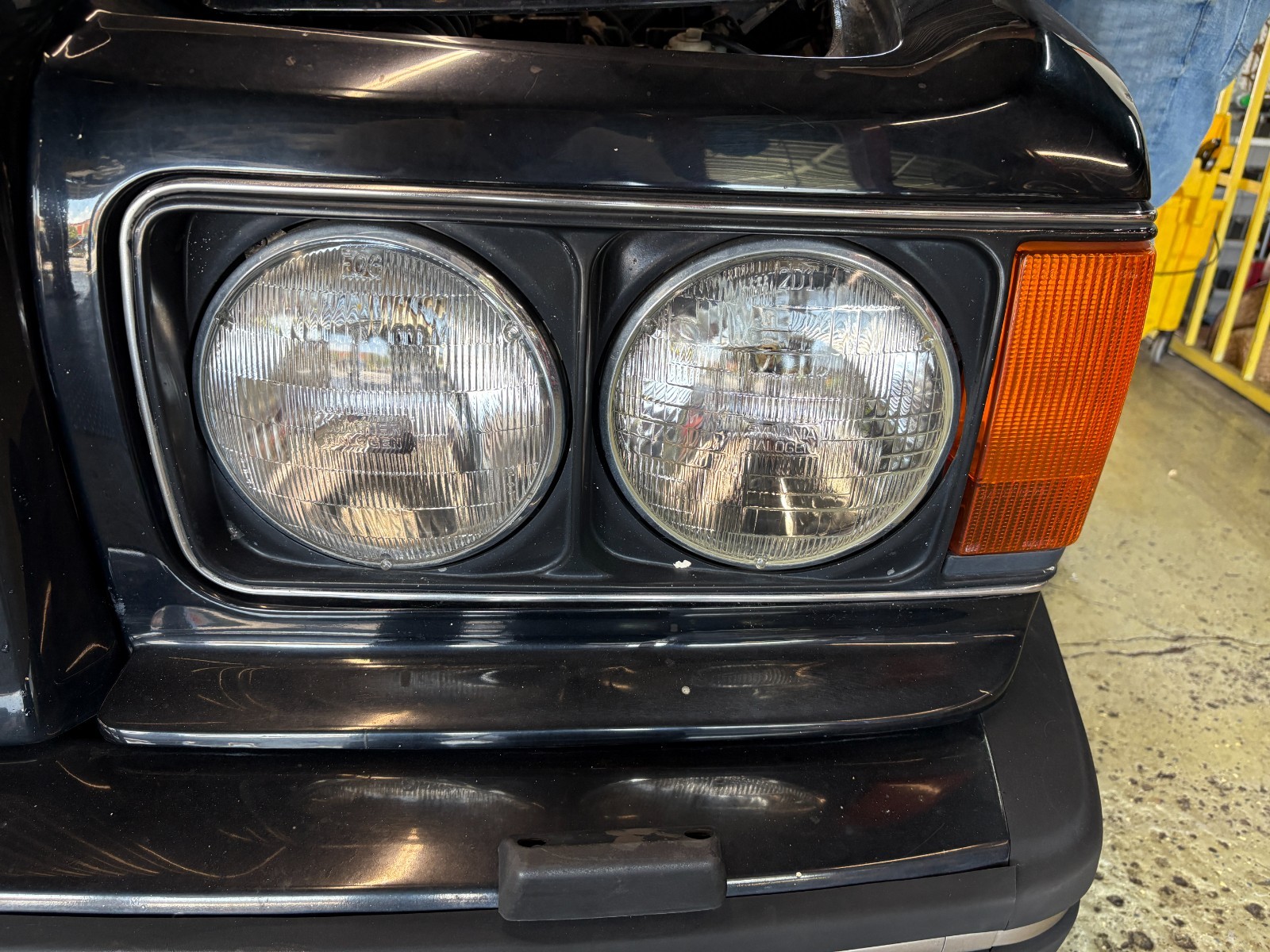 ROLLS ROYCE BENTLEY T  SILVER  SPUR  SPIRIR HEADLIGHT  TRIM BEZEL   1981 TO 1998