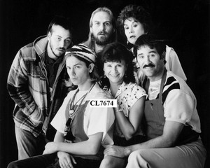 River Phoenix, William Hurt, Tracey Ullman, Joan Plowright and Kevin Kline Photo