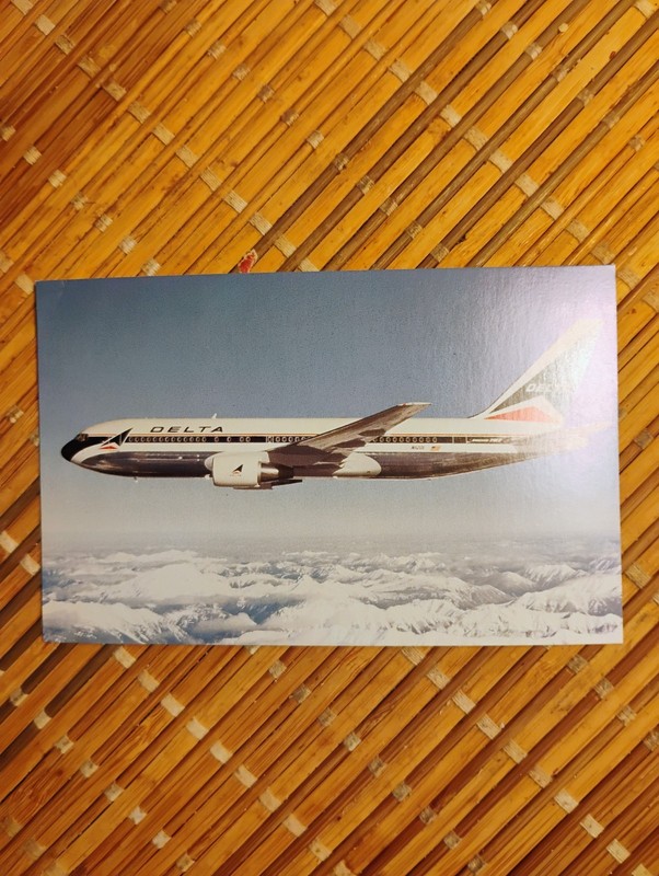 VINTAGE DELTA AIRLINES THE BOEING 767-300ER AIRPLANE PHOTOCHROME POSTCARD