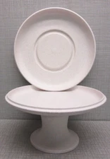 VINTAGE TUPPERWARE CAKE STAND AND CHIP & DIP TRAY 1533-5 1532-6 ALMOND COLOR