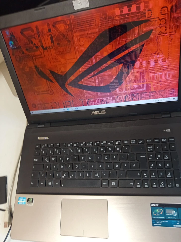 ASUS K75V 17,3 Zoll, Core i7 3610QM,512 GB SSD,500 GB ,8 GB ,GT630M