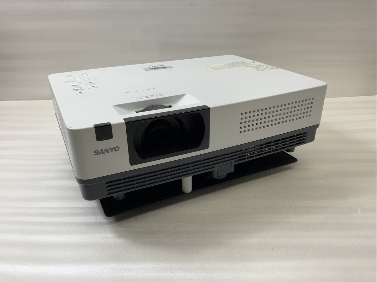 Sanyo XGA Projector Model PLC-XK3010 Multimedia | eBay