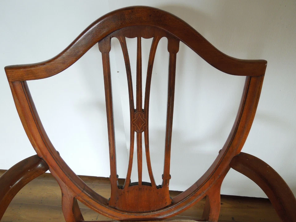Antiguo sillón de comedor vintage de caoba georgiano blanco hepple con asiento tapizado Foto 2 de 4
