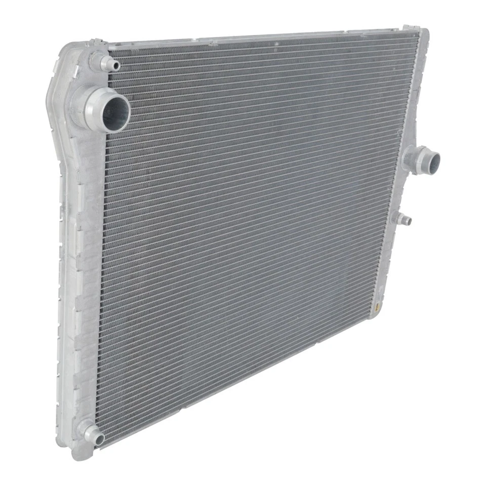 For BMW 550i/550i xDrive 2011-2016 Radiator | Aluminum Core | 4.4L Turbo Engine Foto 2 de 4