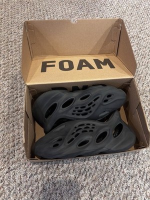 adidas Yeezy Foam RNNR Onyx Men display picture 3