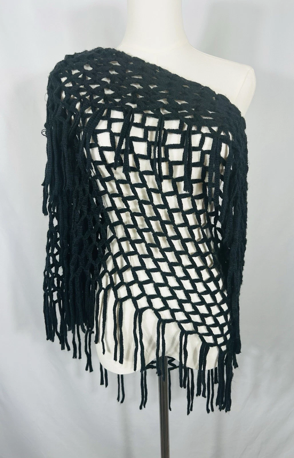 Y2K Open Knit Crochet Scarf Poncho Black Fairy Grunge Whimsigoth Witchy Emo Alt
Opens in a new windo
