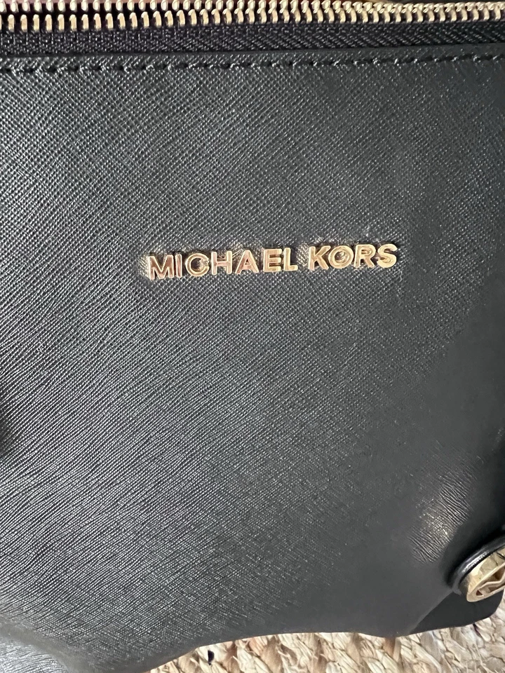 A Black, Michael Kors Saffiano Tote Bag. With Dust Bag. - Image 4 of 4