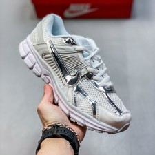 Zoom Vomero 5 Chrome Toe - HF7723-100