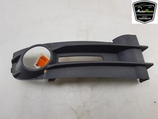 GRILLE DE PARE-CHOCS VW Caddy Combi III (2KB,2KJ) MPV 1.6 (BSF) 2007 2K0853684A