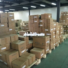 ONE YASKAWA AC Servo Motor SGMAH-01BAF41 New