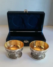 Two Vintage Corbell & Co Silver Plated Footed Bowls in Presentation Box