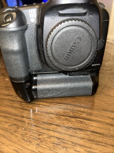 Canon EOS 10D 6.3MP Digital SLR Camera . Body Only - Picture 3 of 9