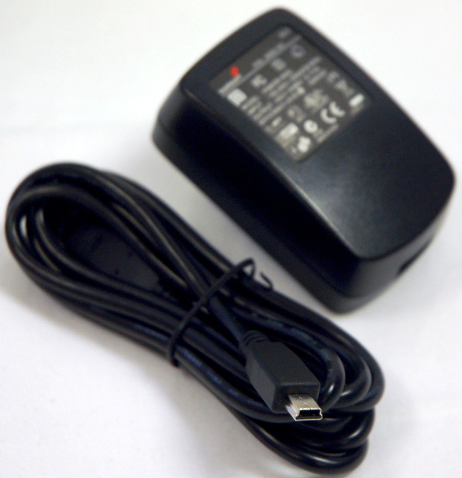 NEW GENUINE TomTom Mini-USB Home Charger AC Adapter XL 340 350 XXL 530 540 550