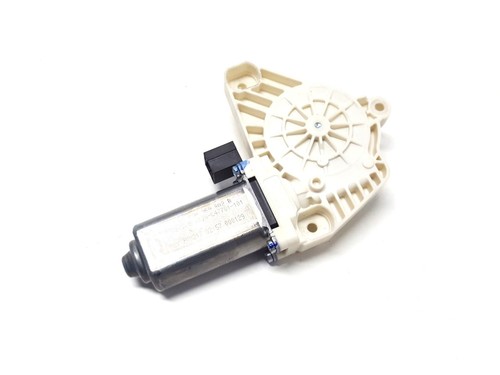 VW Passat B8 3G Tiguan II Fensterhebermotor Motor vorne rechts 5Q4959802B