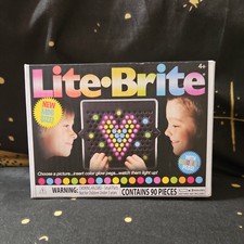 Lite-Brite Mini 90 Pieces Total 85 Pegs , 4 templates Great For Long Car Trips 