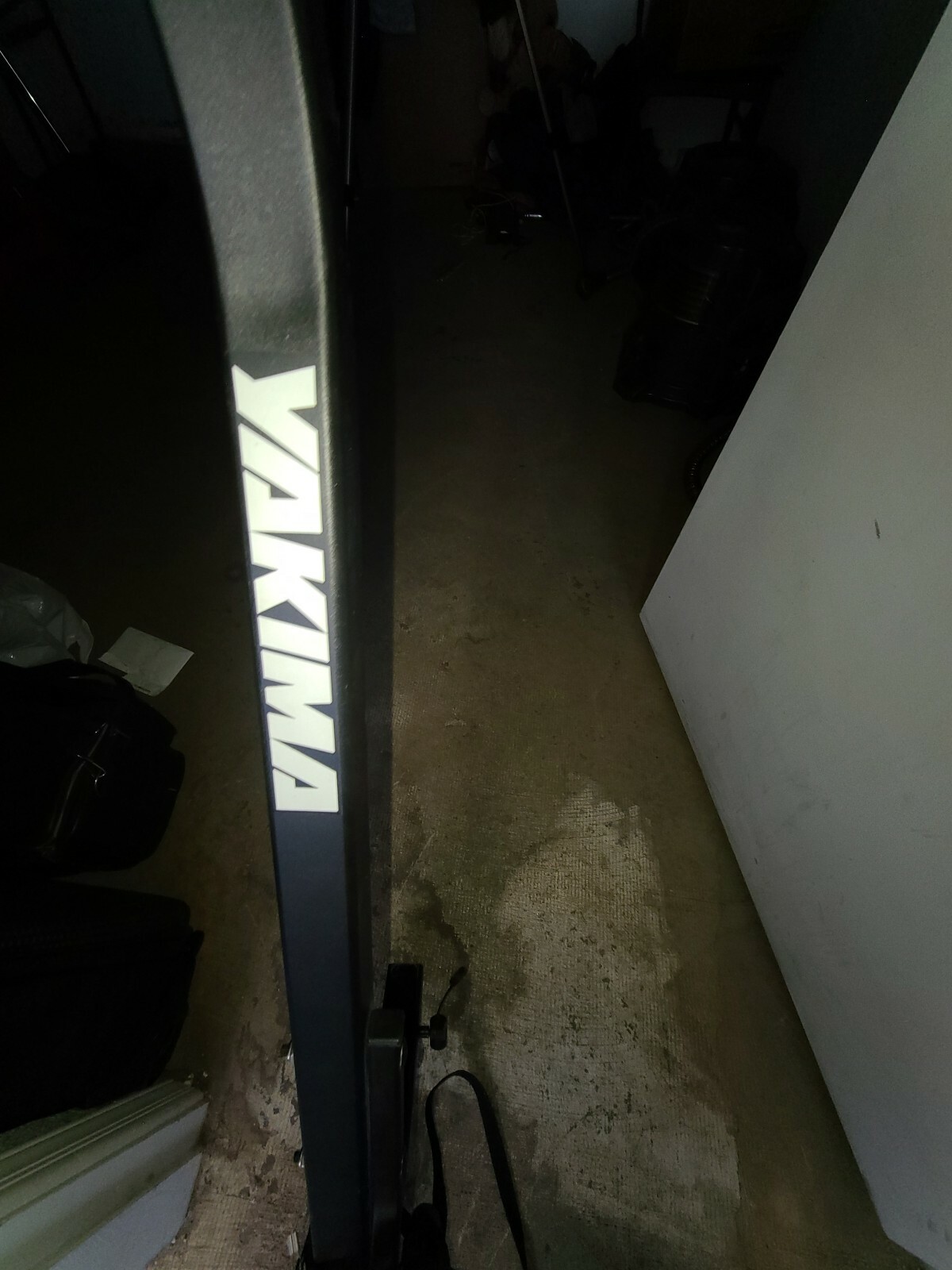 yakima fullswing premium locking bike hitch rack