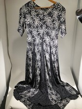 Vintage STARINA 90s Black/White Floral Rayon Midi Fit Flare Dress, Size Small