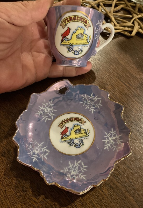Vintage Iridescent Virginia Souvenir Mini Leaf Plate And Cup