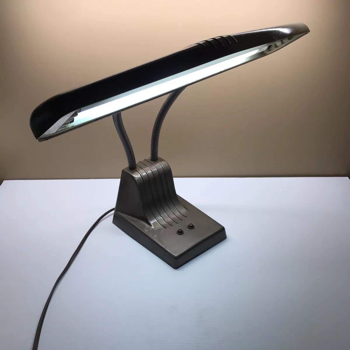 Vintage Mid Century 1950s Dazor 1000 Art Deco Desk Lamp Good Working  Condition