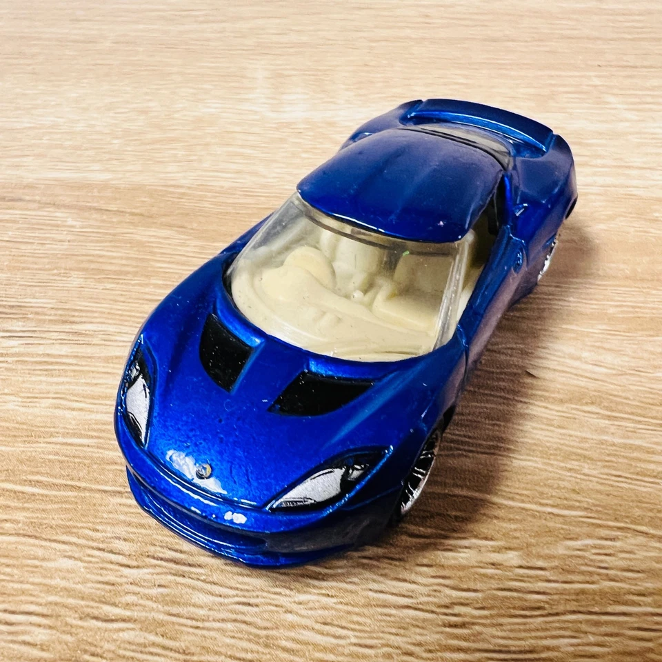 Matchbox MB750 2008 Lotus Evora Blue 2009 Sports Cars 2/13 White Interior - Image 2 of 4