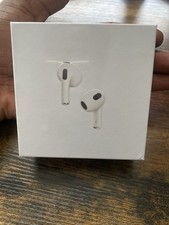 Apple AirPods Wireless Earbuds White Bluetooth MagSafe Charging Case In-Ear