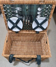 Picnic Basket Set for 4 Complete Cutlery.