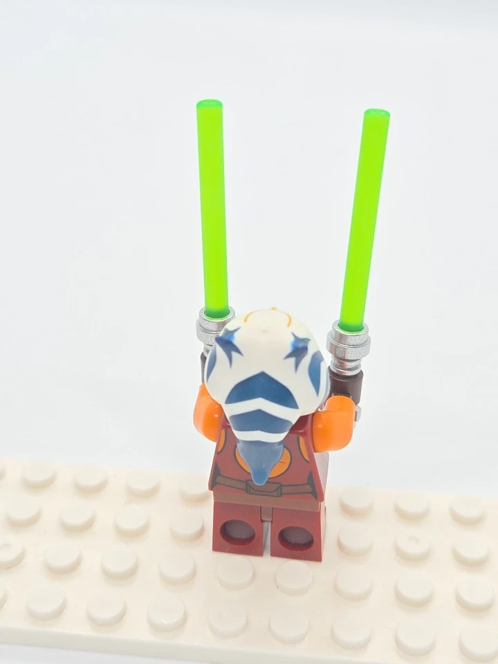 LEGO NUEVO Auténtico Star Wars Ahsoka Tano (Padawan) (1x) 75401 Minifigura Foto 4 de 4