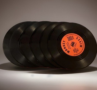 Monkey Shoulder 6 Stück Vinyl Schallplatte Untersetzer Retro Musik Pub Getränk Hausbar Matte